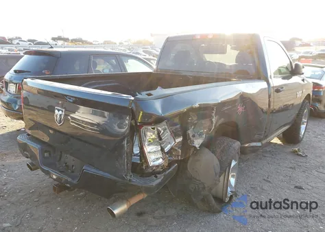 2017 Ram 1500 Express 4X2 6'4 Box из США, поврежденный, VIN 3C6JR6AT6HG573456